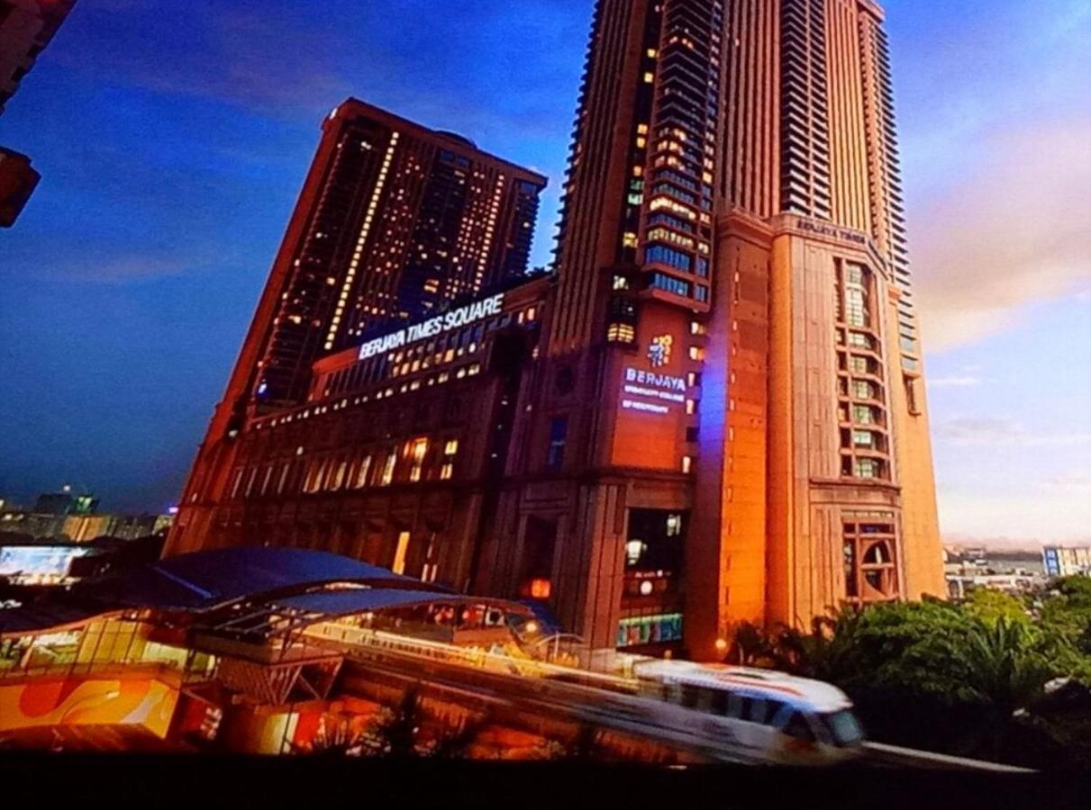 Appartamento Times Square Kuala Lumpur By Luna Esterno foto